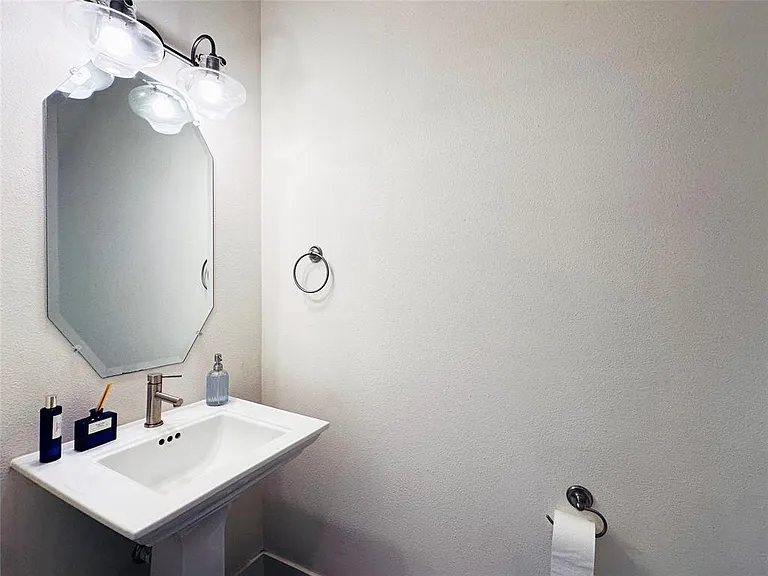 2716 Halcyon Dr #38 — Photo 14