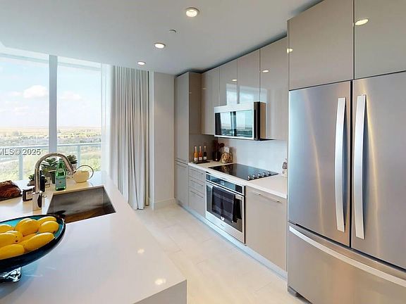 4th image of 2000 Metropica Way #1701