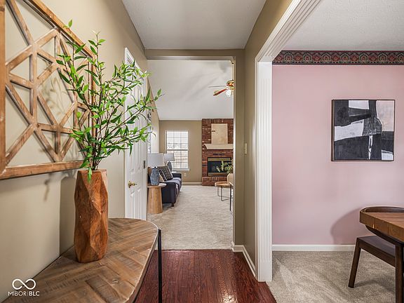 4th image of 11842 Halle Dr