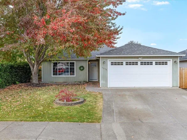 1414 Beekman Ave, Medford, OR 97501