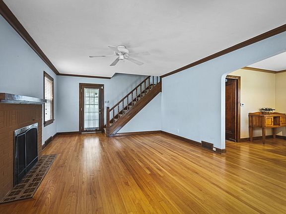 3rd image of 428 Dawson Ave