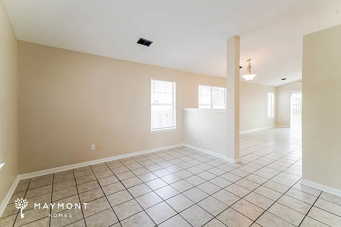 7 Brushwood Ct — Photo 3