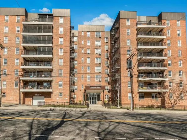 61 Bronx River rd Road #2 I, Bronxville, NY 10704