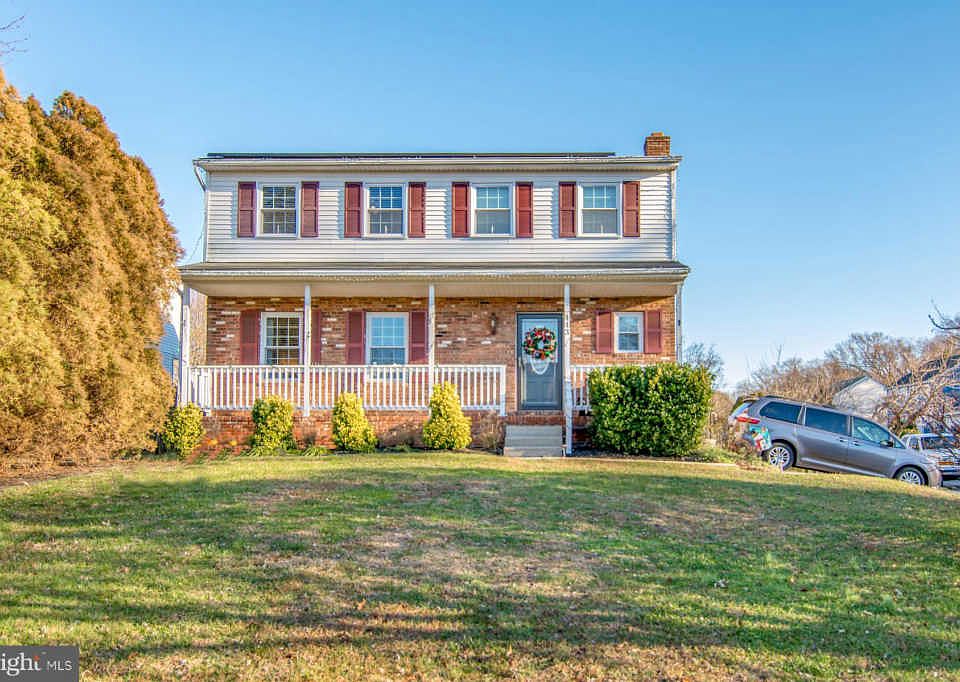 1st image of 443 Mali Ct