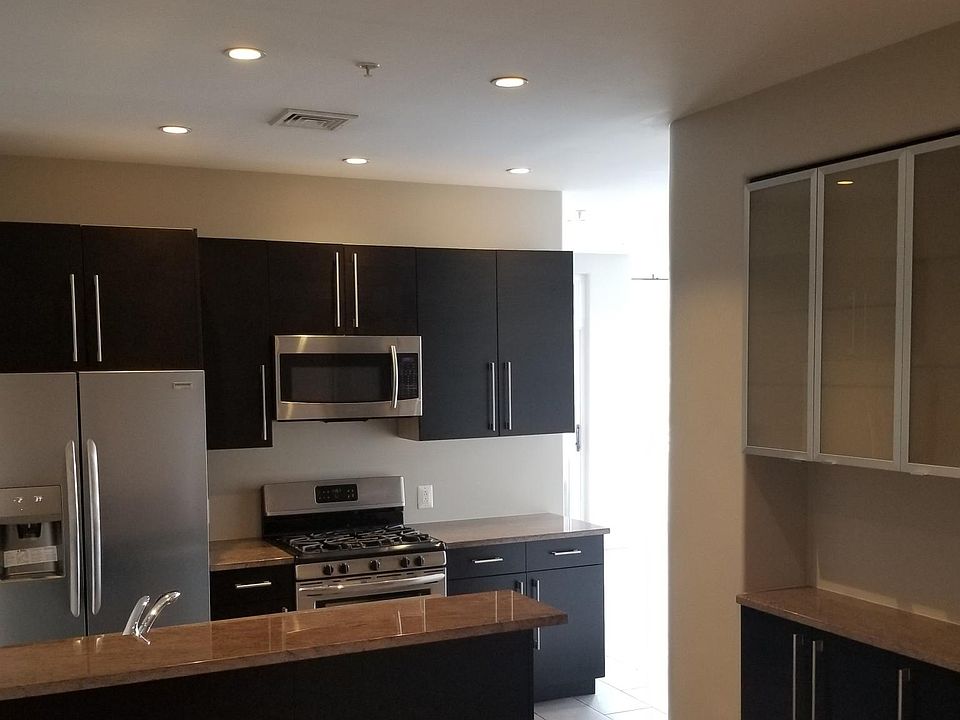 1st image of 501 Washington Ave #202