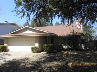 527 Via Corona, Mesquite, TX 75150