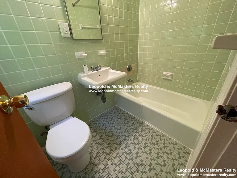 South Huntington Apartments — Photo 29