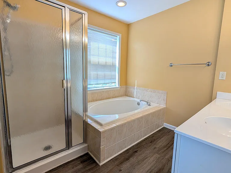 211 Shirley Sq SE — Photo 20