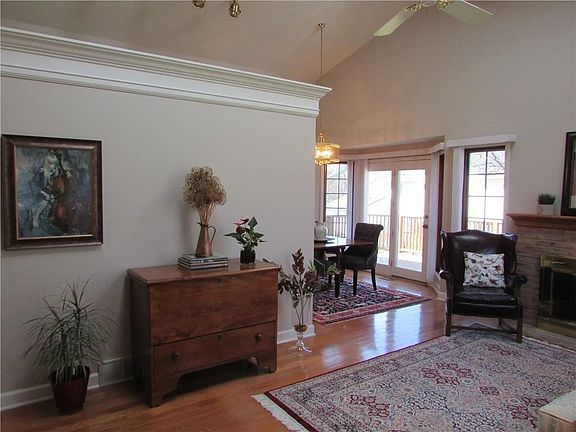 3rd image of 1 Walpole Ct