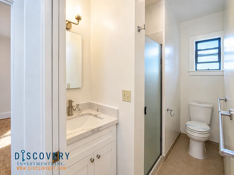 1122 Winsor Ave — Photo 23
