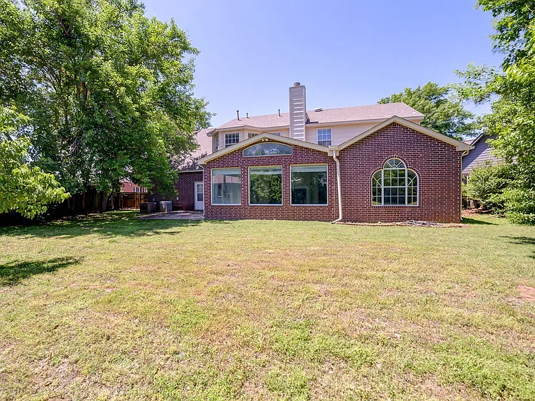 10119 S College Pl — Photo 36