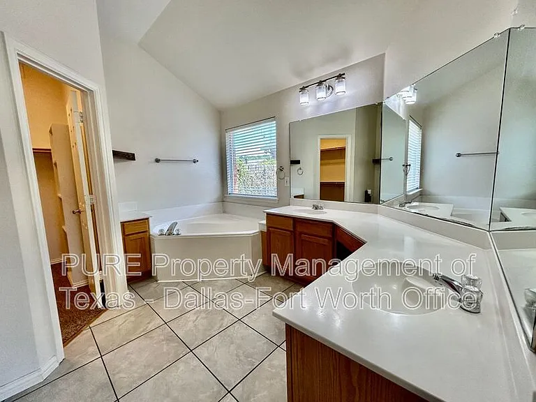 629 Madeline Ct — Photo 23