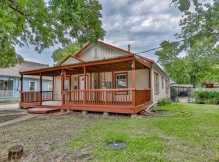 526 N Chestnut St, Gainesville, TX 76240