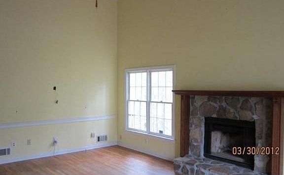 3rd image of 119 Plantation Trc