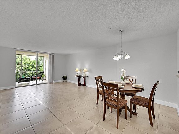 3rd image of 1402 NW 80th Avenue #301