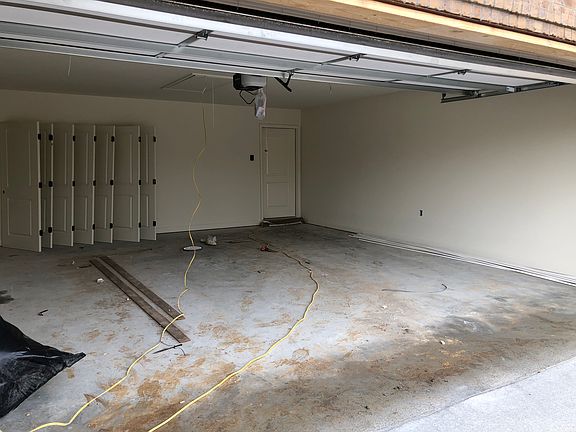 2nd image of 211 Marble Dr