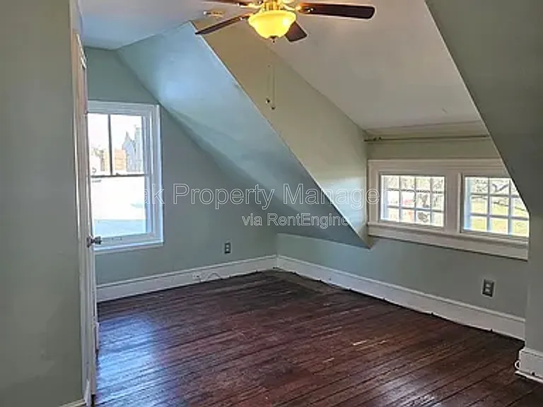 216 N 32nd St #A — Photo 7