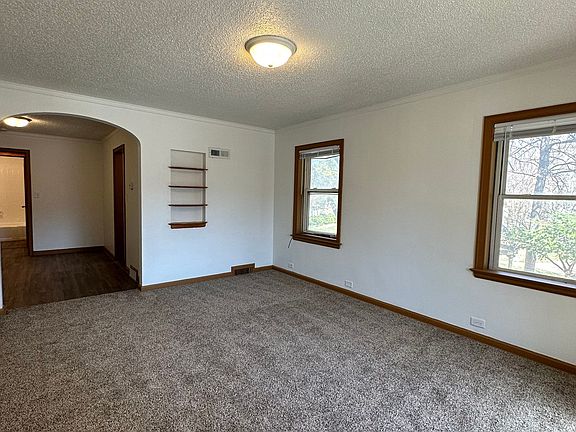 2nd image of 1716 E St #4