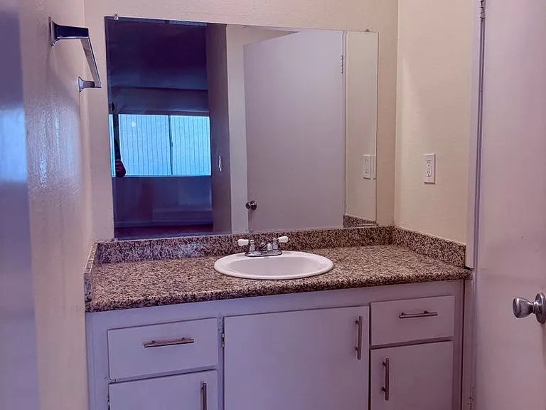 3300 W Orange Ave — Photo 10
