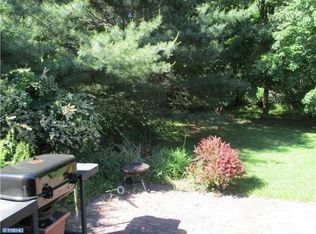 10 Ruhl Dr, Perkasie, PA 18944