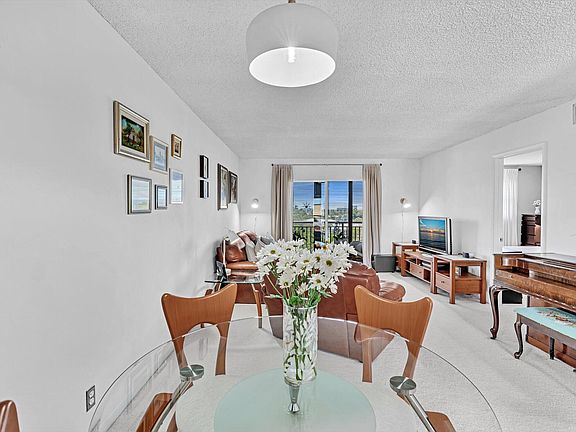 5th image of 2350 NE 14th St Causeway #502