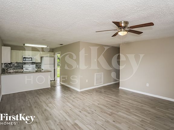 3rd image of 14971 SW 304th St