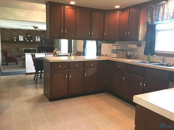 5th image of 910 Shearwood Dr