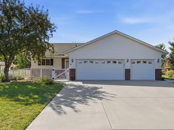 315 Barracuda Ave NE, Avon, MN 56310