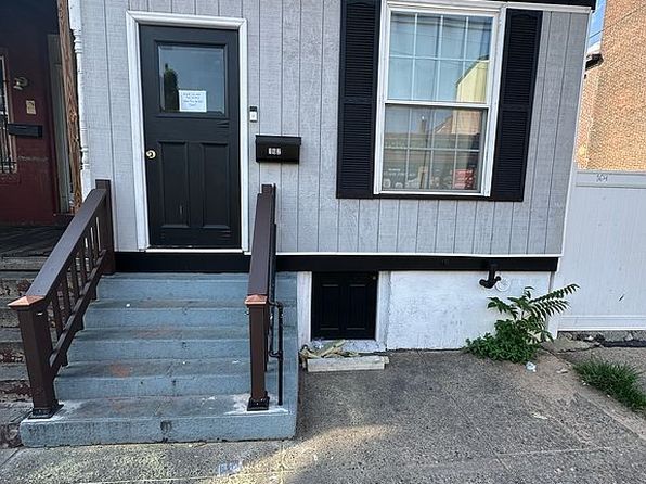 162 Hamilton Ave