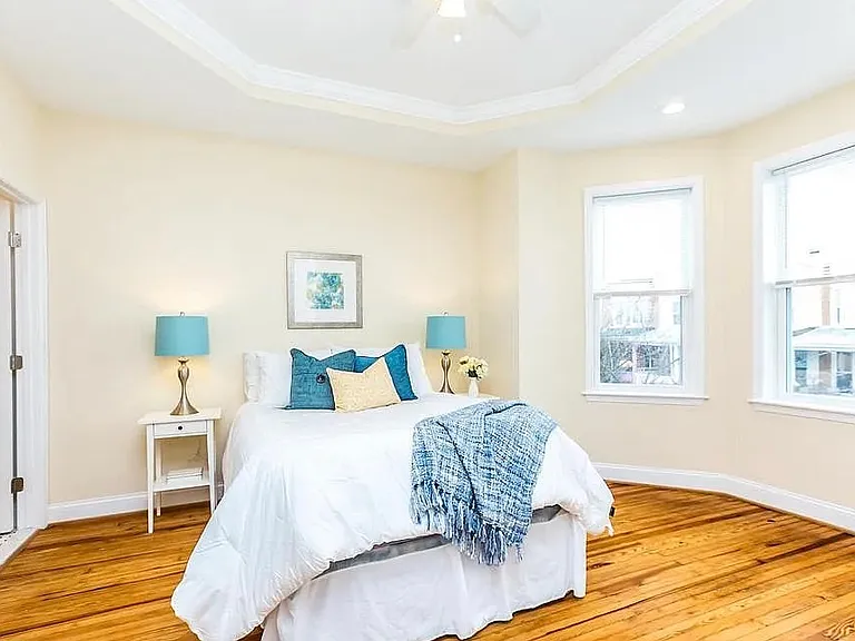 341 Ilchester Ave #1 — Photo 2