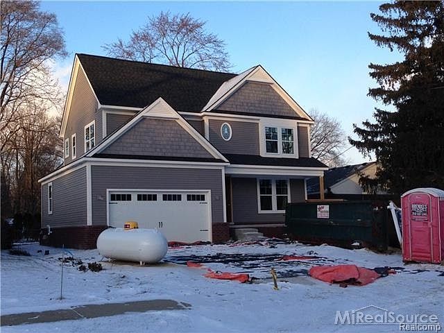 2nd image of 421 Detroit Ave