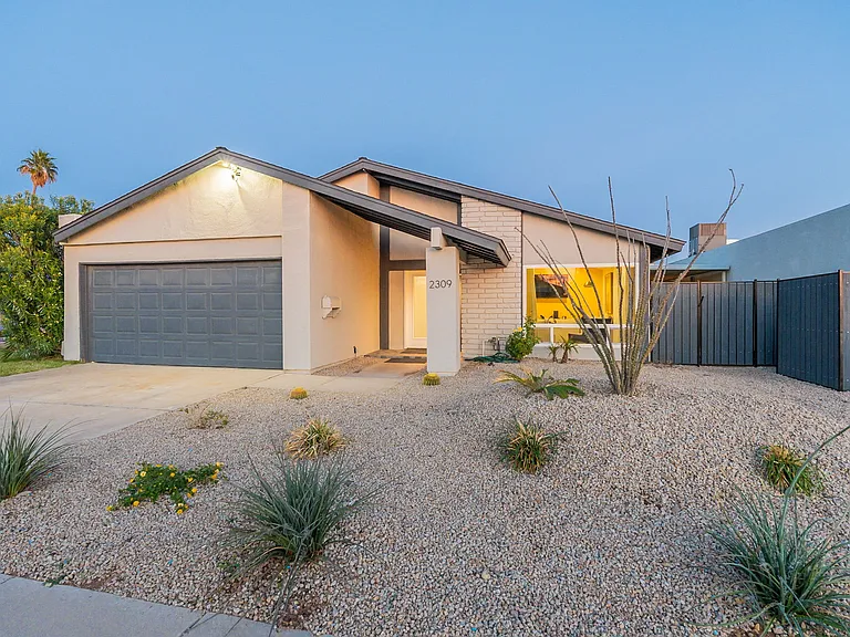 2309 N 87th Way — Photo 32