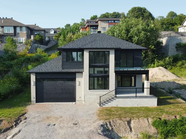 79 Kenreta Dr, North Bay, ON P1C 0A5