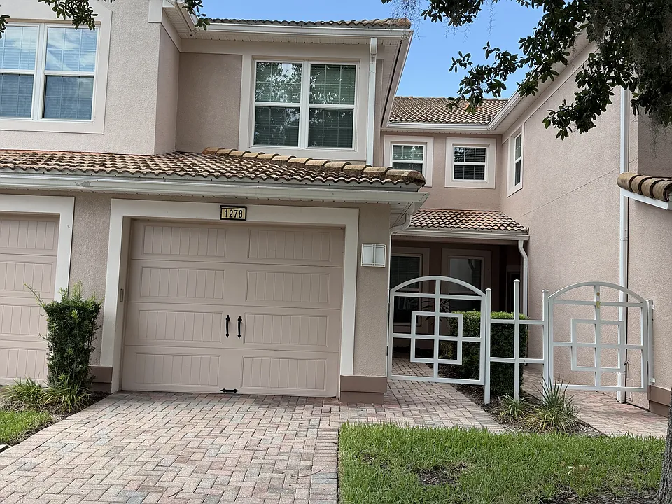 1278 Grady Ln