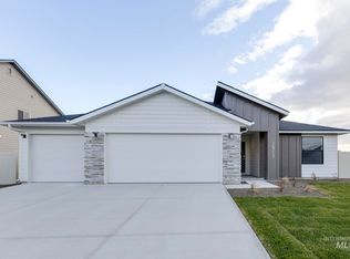 16718 Sentinel Ave, Caldwell, ID 83607