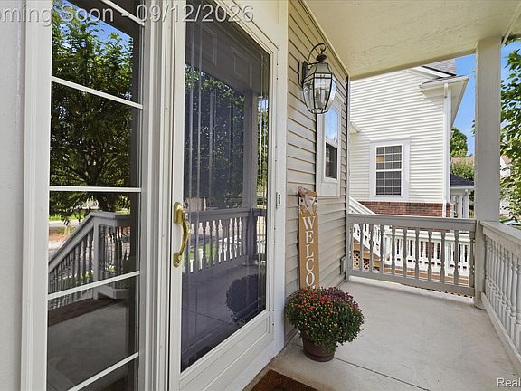 4th image of 646 W Bluff Ct