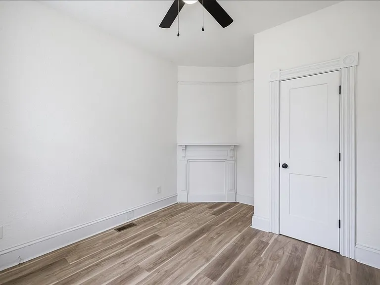 322 Florida Ave — Photo 9