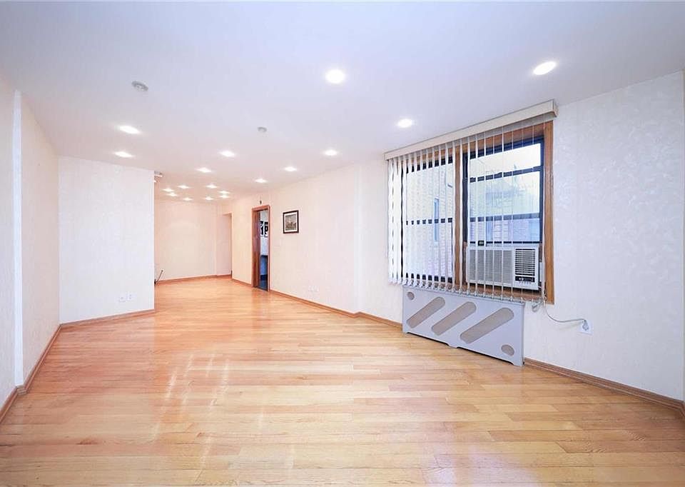 1st image of 2685 E 7th St APT 6P