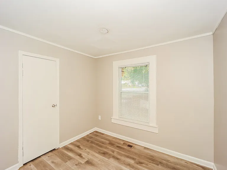 6608 Dorian Dr — Photo 12