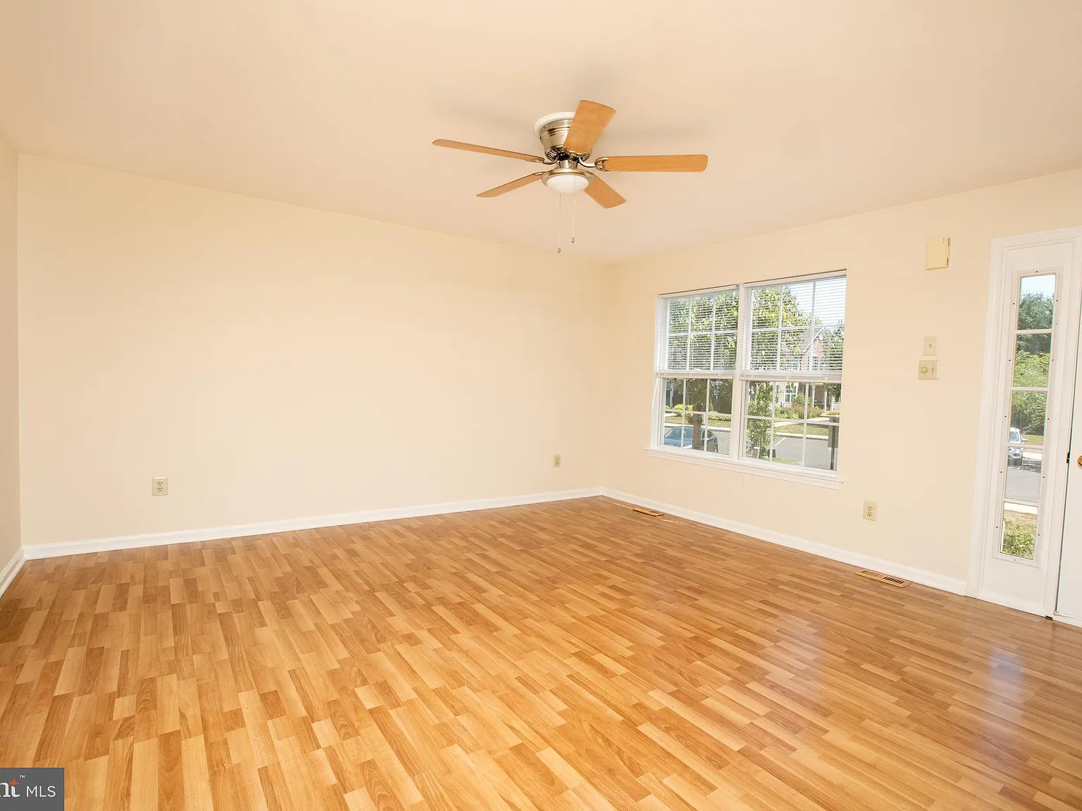 2 bed, 1.5 bath, 1120 sqft, $2,250 — Photo 3