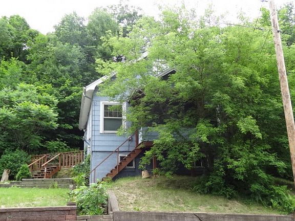 3rd image of 303 E Louisiana St
