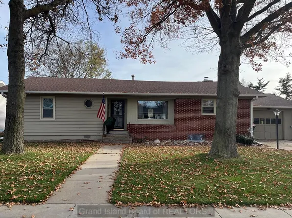 2315 W Oklahoma Ave, Grand Island, NE 68803