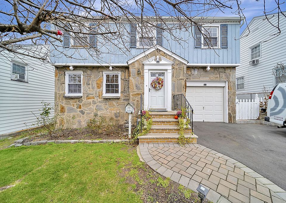 1st image of 158 Birchwood Dr