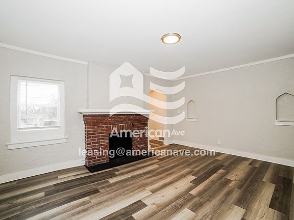 1741272_004_wm_-_living_room_13401327.jpg