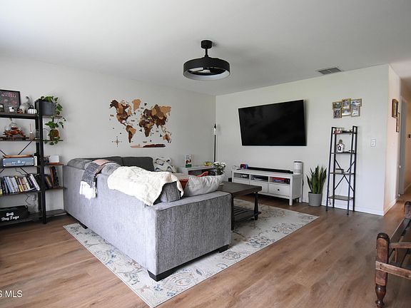 4th image of 1007 Crystal Ln