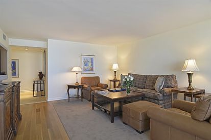 4th image of 1212 N Lake Shore Dr APT 30AN