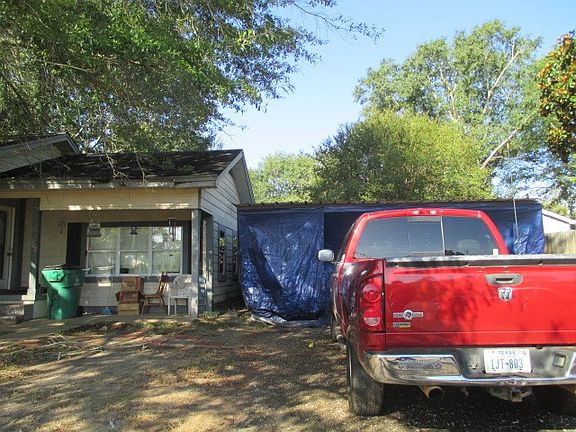 2nd image of 202 Wylie St