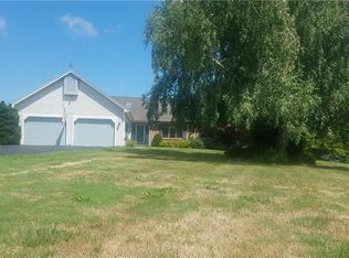 5748 Walworth Rd, Ontario, NY 14519