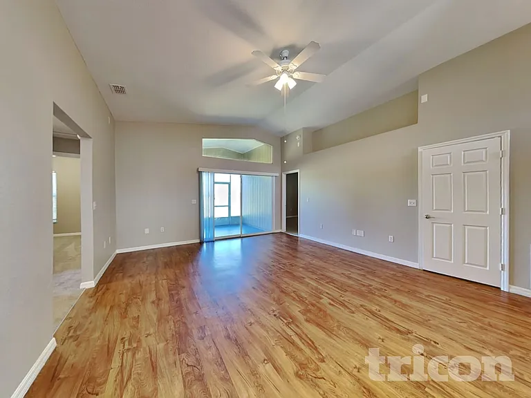 3382 Winchester Estates Cir — Photo 3