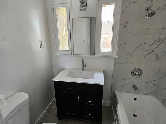 5th image of 728-730 E Garfield Ave #728A